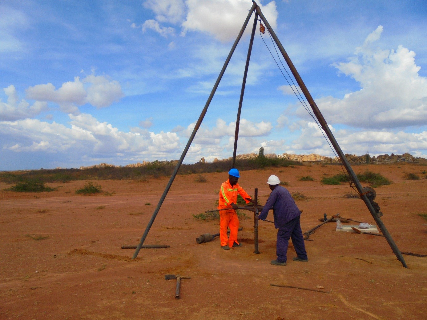 Singida Solar: Men at work, geo-technical boring on site